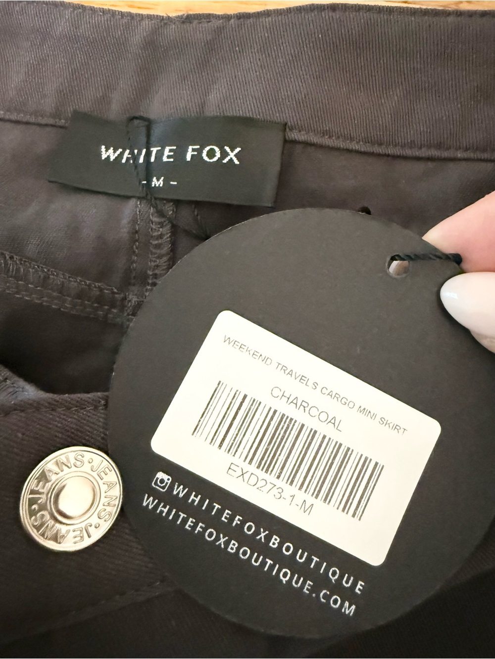 White Fox Boutique Weekend Travels Cargo Mini Skirt- charcoal- size M NWT - Picture 9 of 10